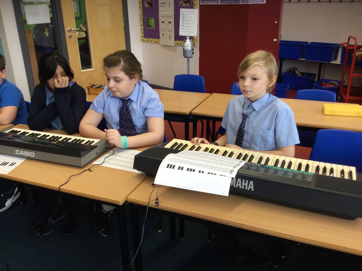 Mrs August tweet media