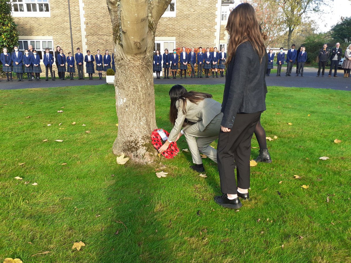 Farlington_Sch's tweet photo. Today we marked #RemembranceDay2021 with two dedicated assemblies, followed by a whole-school gathering at 11am. After one of our Sixth Form students laid a wreath, Mr Passam read 'For the Fallen', and Mr Ellis Devitt played the 'Last Post' on the trumpet. A truly moving day ❤️ https://t.co/NnLj1QhdXI