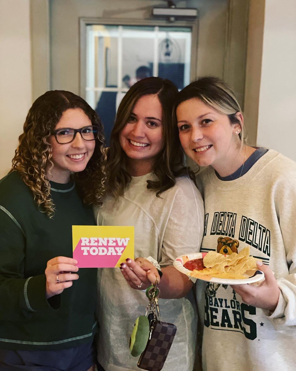 OutpostAtWaco's tweet photo. Happy hour in the clubhouse was a BIG hit! 😜 
Happy Resident Appreciation Week! 

‼️ Reminder: we have a door decorating contest going on this week &amp; the winners will be announced TOMORROW!! ‼️ https://t.co/v0QaPnE3ta