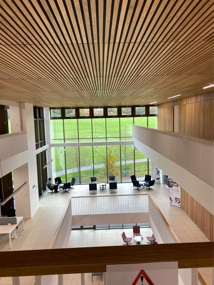 LancasterBizHub's tweet photo. What fantastic new facilities we have in Lancashire!

Such an interesting tour around the @HICLancaster  today showing the shared business space and meeting rooms. These are great engagement opportunities to work on health challenges for local businesses. https://t.co/LCWknAtxSB