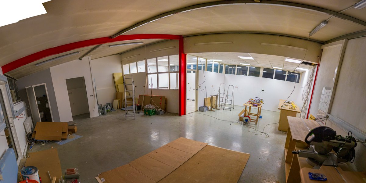 FREILab_de's tweet photo. Der aktuelle Stand des neuen Holz- und Mechanikbereichs. Bald ist dieser Teil fertig! https://t.co/6yXXmF0Mr4