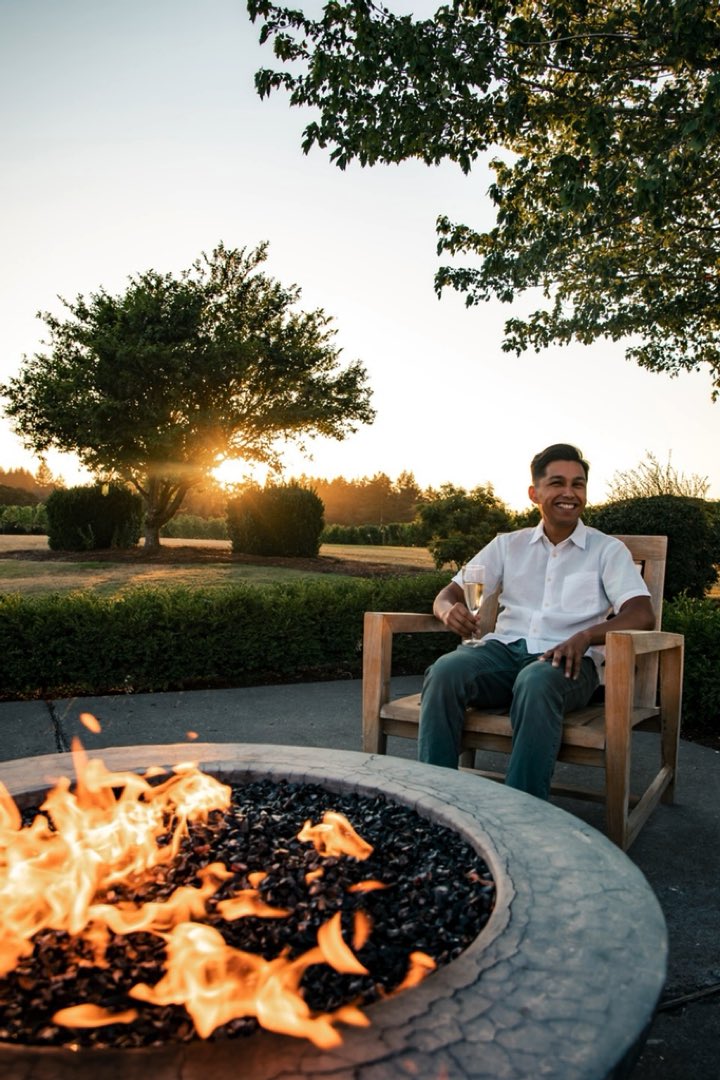 AtTheJoy tweet media