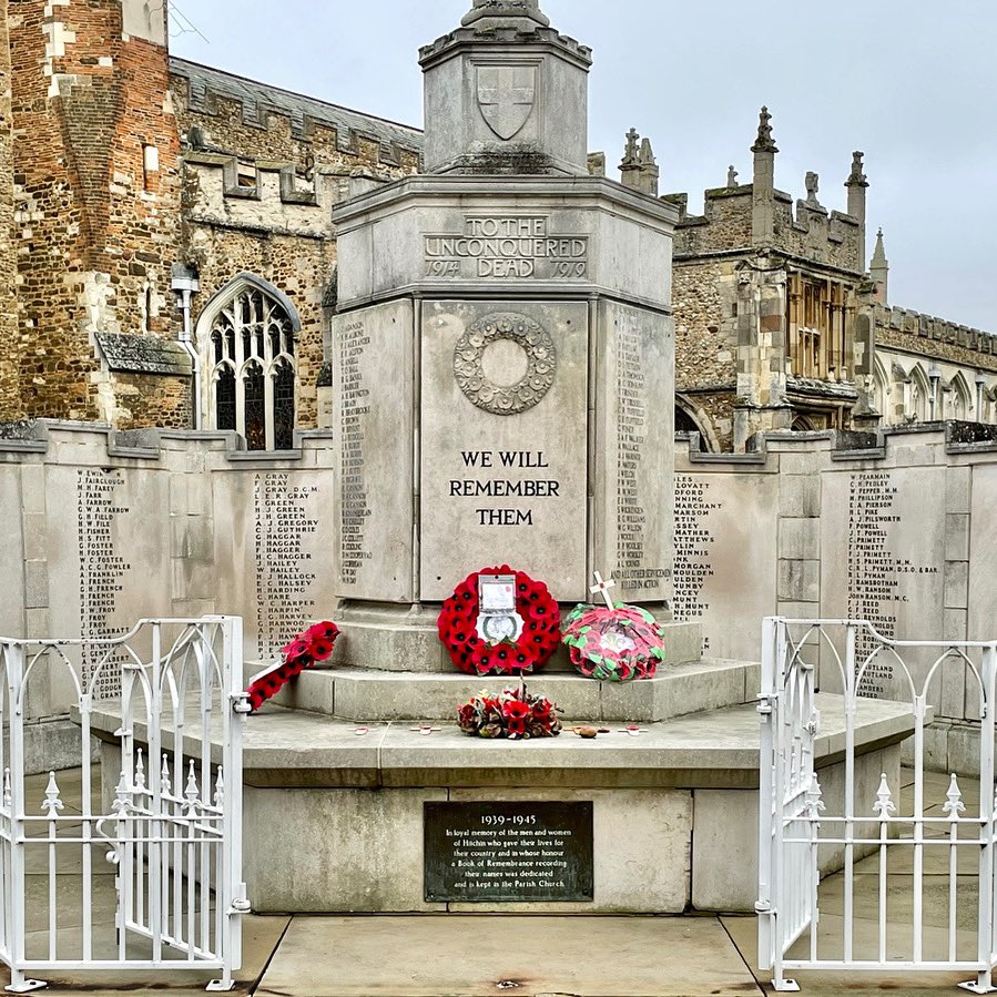 nikkilewisphoto's tweet photo. We will remember them.

#remembranceday #wewillrememberthem #atthegoingdownofthesun #andinthemorning #hitchin #hertfordshire #hertslife #herts #nikkilewisphotography #nikkilewisphotos #eleventhhour #eleventhday #eleventhmonth #stmaryschurchhitchin https://t.co/wG2GDgEDCE