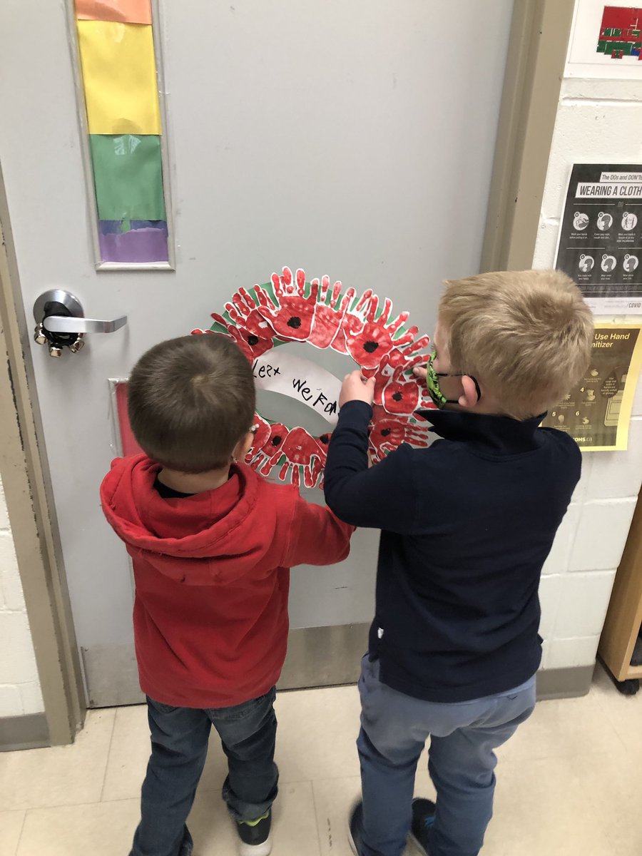 KCookFDK's tweet photo. We remember today and always. @FldcrestFalcons @SCDSBey @SCDSBey https://t.co/tckPtEbKBK
