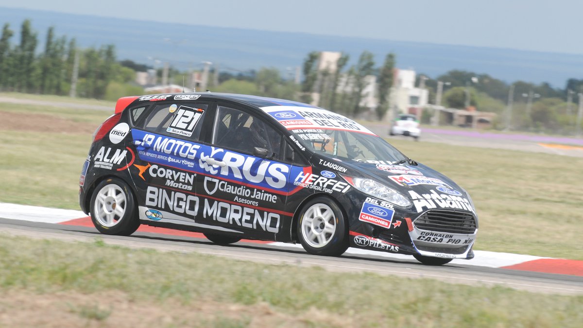 TomiMolinaOK's tweet photo. #TurismoNacional hace 3 años @nicoposco se consagraba CAMPEÓN de la #C2 en San Luis a bordo del Ford Fiesta del @AleBucciRacing y lograba su primera corona en la categoría.

📸 @prensatn https://t.co/4tW1mjhQEp