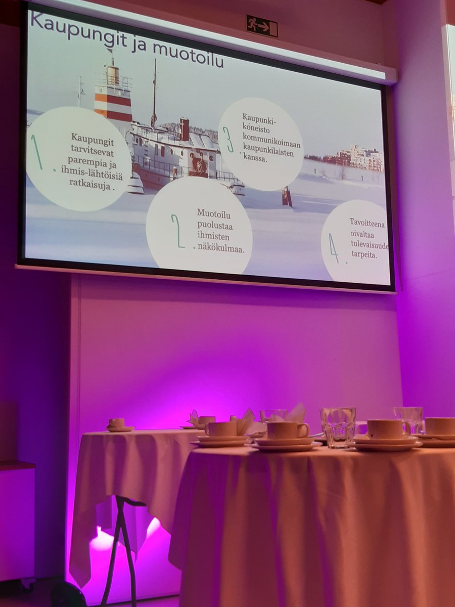 "Kaupunkikoneisto kommunikoimaan kaupunkilaisten kanssa" - muotoilu on tätäkin! #cityasaservice hankkeen päätöstilaisuus <a href="/LahdenKaupunki/">Lahden kaupunki / City of Lahti</a> <a href="/LABfinland/">LABfinland</a> #osallisuus #muotoilu <a href="/CityasaService2/">City as a Service</a>