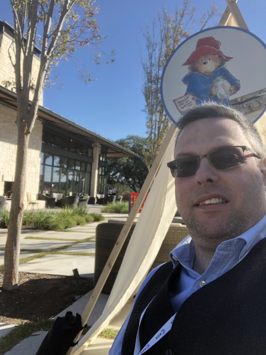 wright_jock's tweet image. Are you going on a #bearhunt #CBExchange? Come find the British contingent - Paddington Bear and I for a chin wag. Can’t promise tea and crumpets but maybe some sparkling conversations instead! #trustedcredentials verifyed.io @CBENetwork