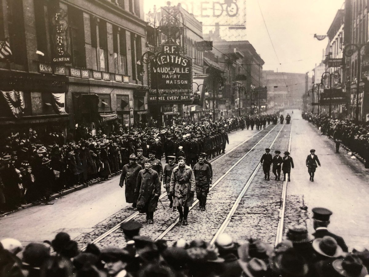 DowntownToledo's tweet photo. Happy Veteran's Day from all of us here at Downtown Toledo!
This photo is from a parade for World War I soldiers during a homecoming celebration on N St. Clair Street. You can see The Valentine Theatre on the left hand side with the "You Will Do Better in Toledo" sign on the roof https://t.co/niBebafDxG