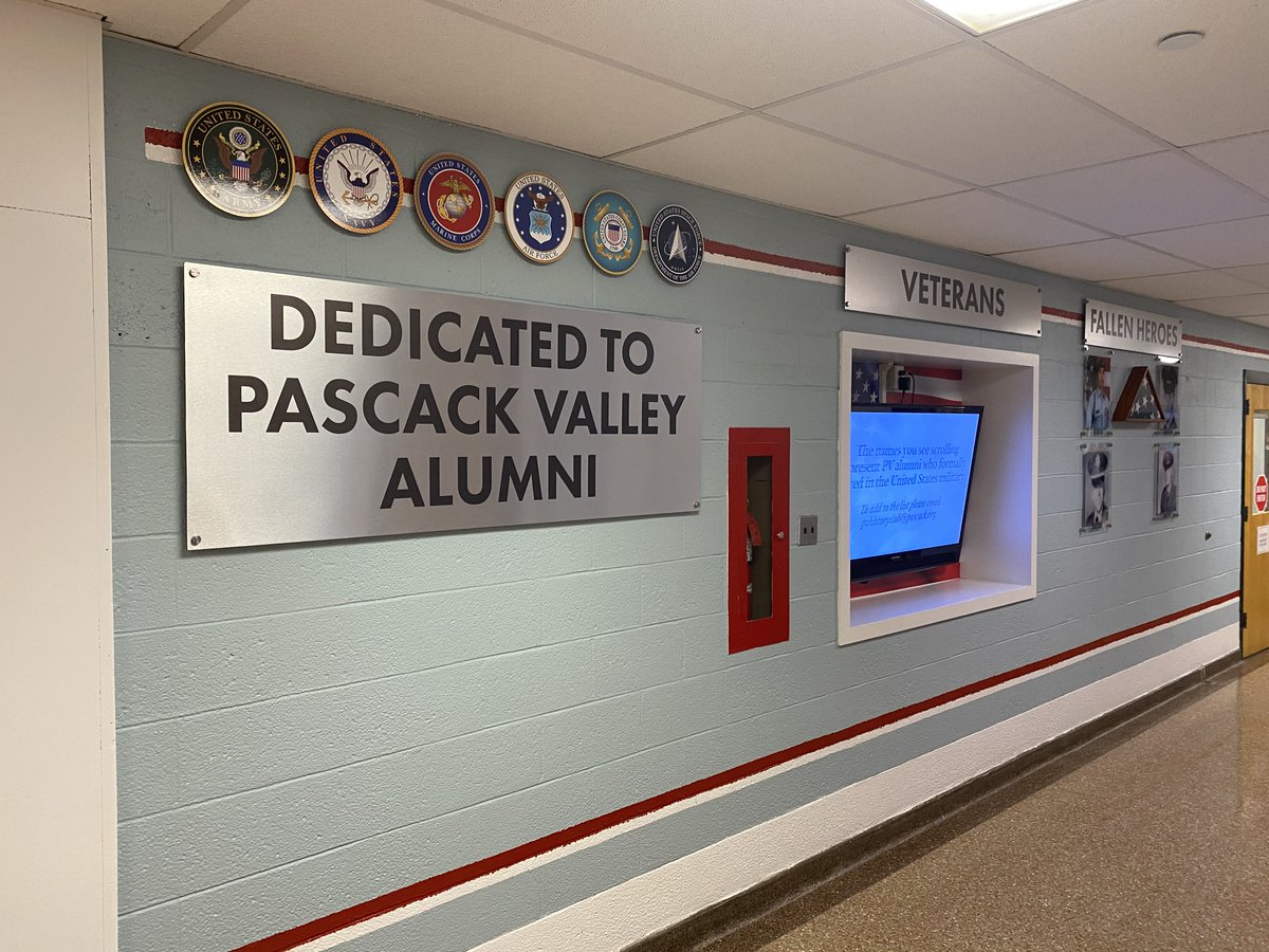 PascackValleyHS's tweet photo. In honor of Veteran's Day, our PV History Club revealed a permanent display dedicated to PV alumni. Amazing job! @PVHistoryClub1 @pvrhsd @PVtravelBug

PVHS would like to thank all veterans for their service! https://t.co/WDXDk4XzfB