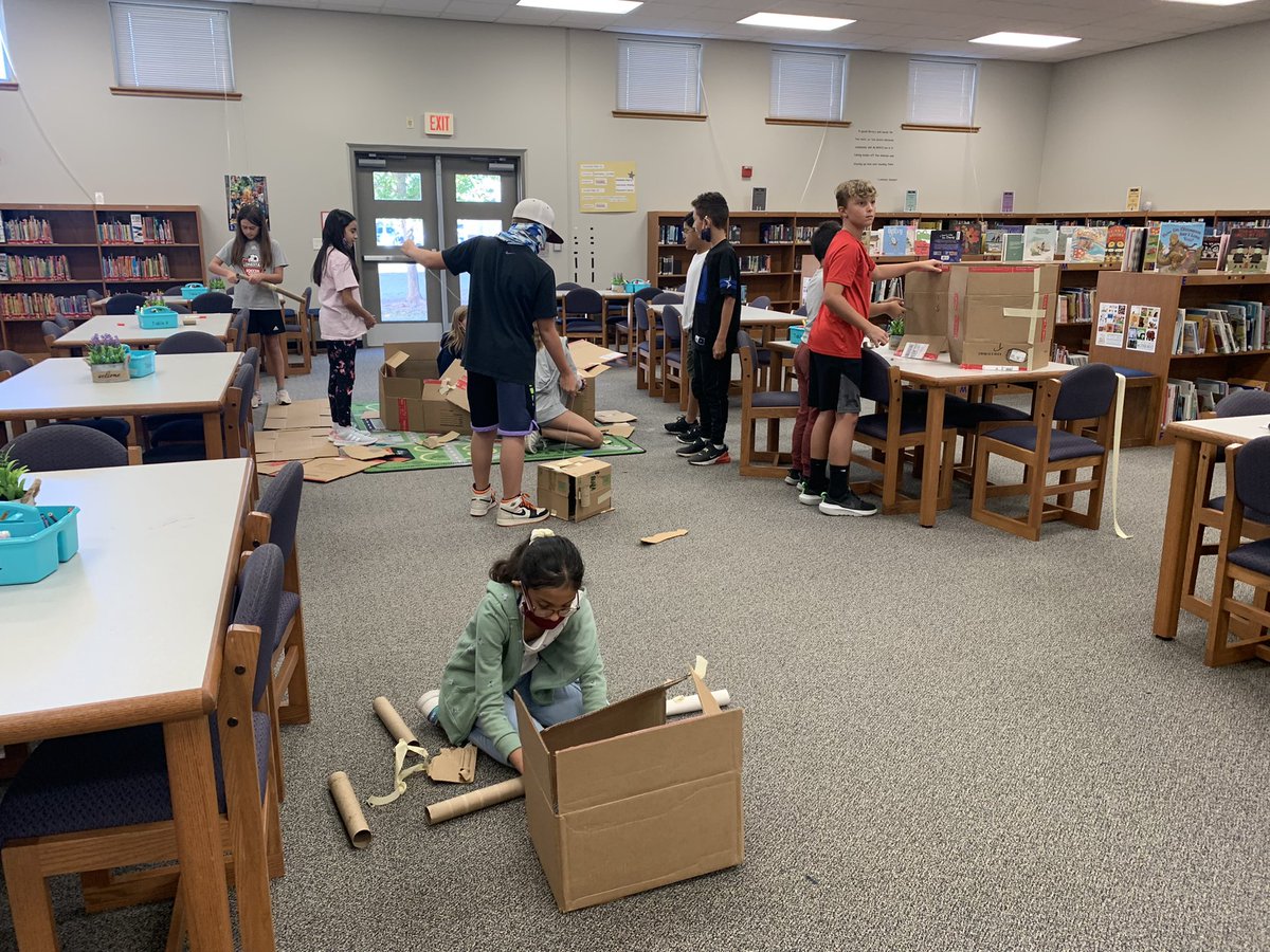 WinkleyLibrary's tweet image. I love seeing their creative minds at work… building 🦃 traps in the library… #winkleyempowers @WinkleyElem