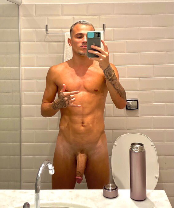 melhoresmala's tweet photo. Sentaria ? #boyrecife #boydotado  #boypauzudo #boype #boybrasil #conteudoadulto #OnlyFansSA  #Onlyfasnrecife #onlyfans  #divulganovinho #pack #vendasdepack #boys #gaybrothers  @DIVULGANOVINHO6 @divulganovinho4 https://t.co/4YOlNeCir8