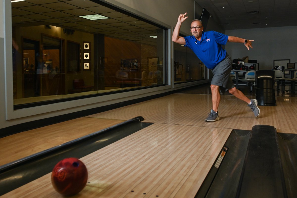 LATechSports's tweet photo. 🆕 Talkin' Tech with Teddy 🆕

Matt Nantais, our passionate, can't-sit-still coach of the No. 9-ranked Lady Techsters bowling team updates us on a future facility, his team, their focus, bowling ball weights and more. 

🎧 https://t.co/JyvnQRsu01
📱 LA Tech Athletics app https://t.co/ntmc5RXJAt