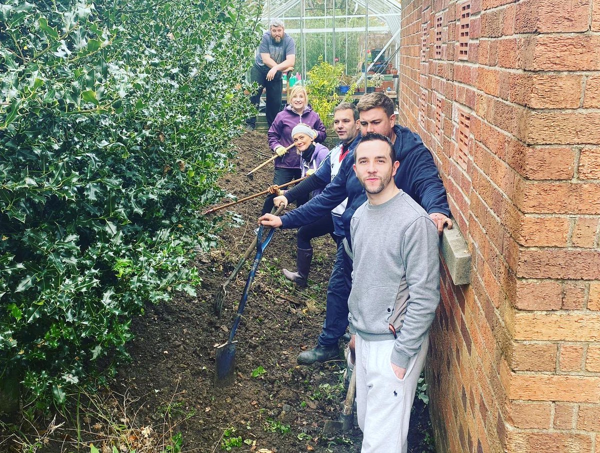ColesFuneral's tweet photo. Our team volunteering at @StPetersComm to build a new path for their #community garden in #Fairwater. The gardens are an amazing safe space for everyone. Well done to our team for all of the hard work today! https://t.co/dHYRwLizNs