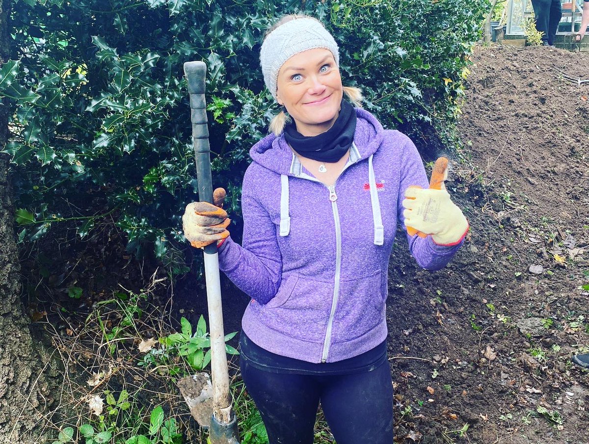 ColesFuneral's tweet photo. Our team volunteering at @StPetersComm to build a new path for their #community garden in #Fairwater. The gardens are an amazing safe space for everyone. Well done to our team for all of the hard work today! https://t.co/dHYRwLizNs