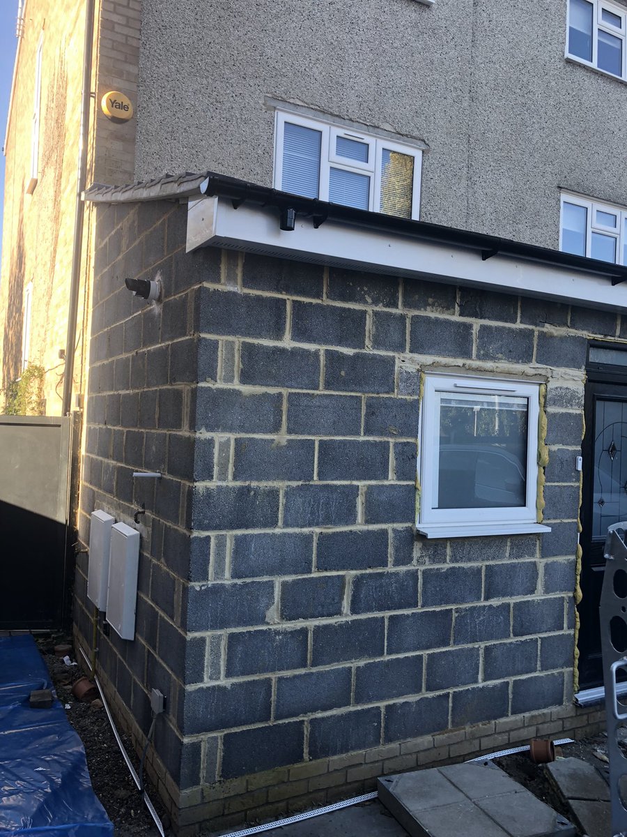 OprPlastering's tweet photo. Couple of little jobs on the go 👌🏻 #render #siliconerender #insulation #InsulateBritain https://t.co/gdTZEuKj3M