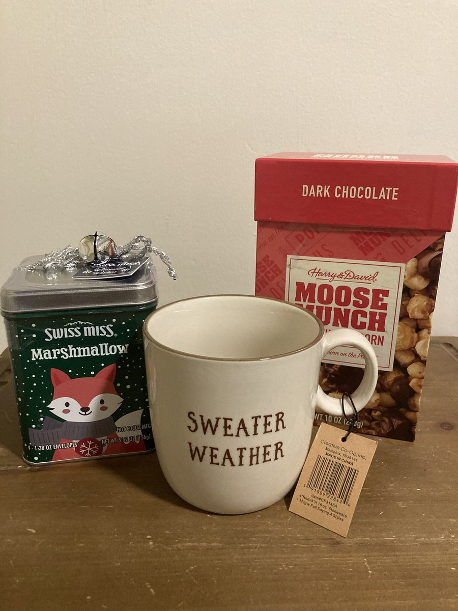 NicoleCappsNKC's tweet photo. I’ve felt so much love for School Psychology Week! The gifts, notes (@Miss_BowmanNW’s class), and kind words mean so much. I’m so grateful to work at @GracemorNKC in @NKCSchools! I also love being a member of @MOSchoolPsych and @nasponline to stay connected to other colleagues❤️ https://t.co/hXeIlBrGiN