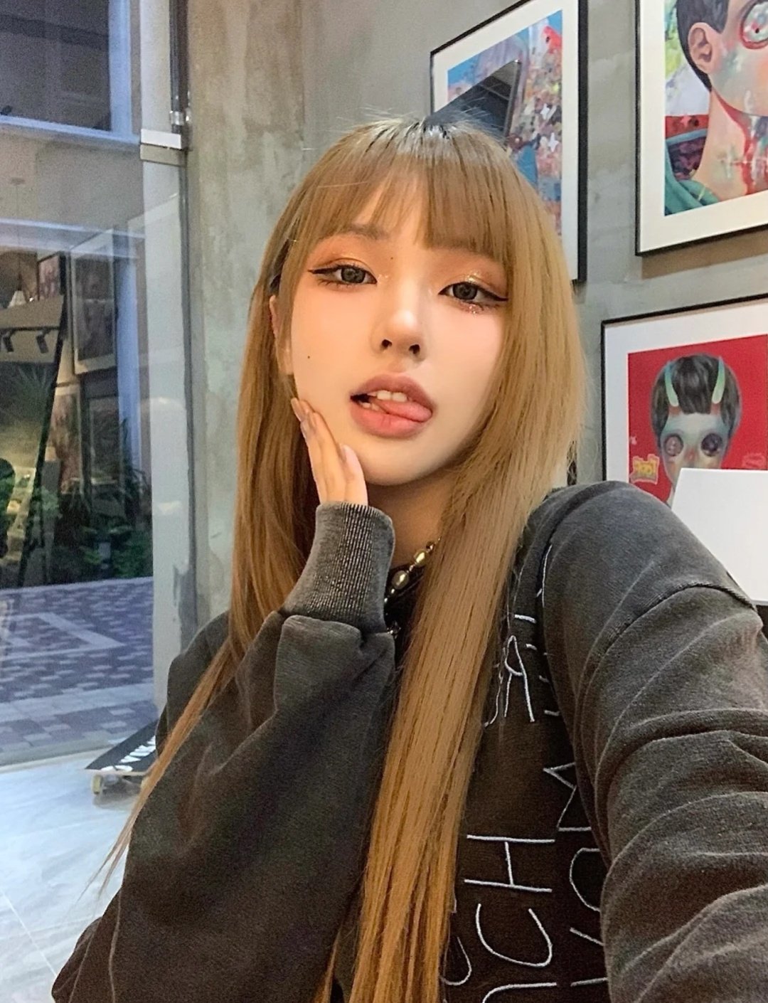 lili on X: ＃射屏＃意淫＃盯射＃精液＃骚货喜欢小舌头吗t.coj3nPKnWnMq  X