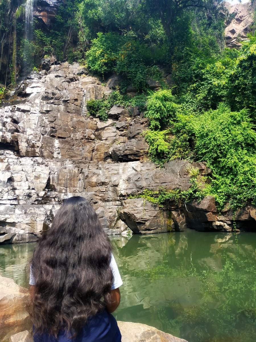 kirthzz's tweet photo. 💚🤍💙
Kongala waterfalls 📍 https://t.co/p2Tcqwsqzf
