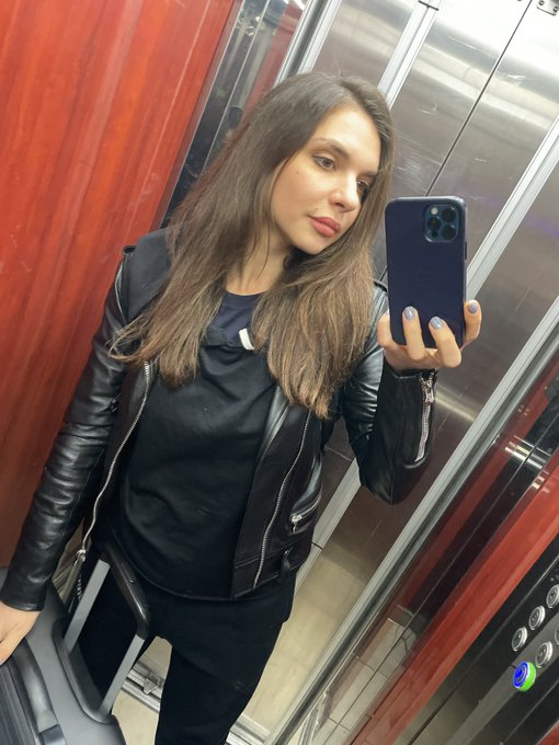 Changing location😜 https://t.co/LgGc0M4r3r<a href="/tag/blacktapeproject"class="tags"><span>#blacktapeproject</span></a>