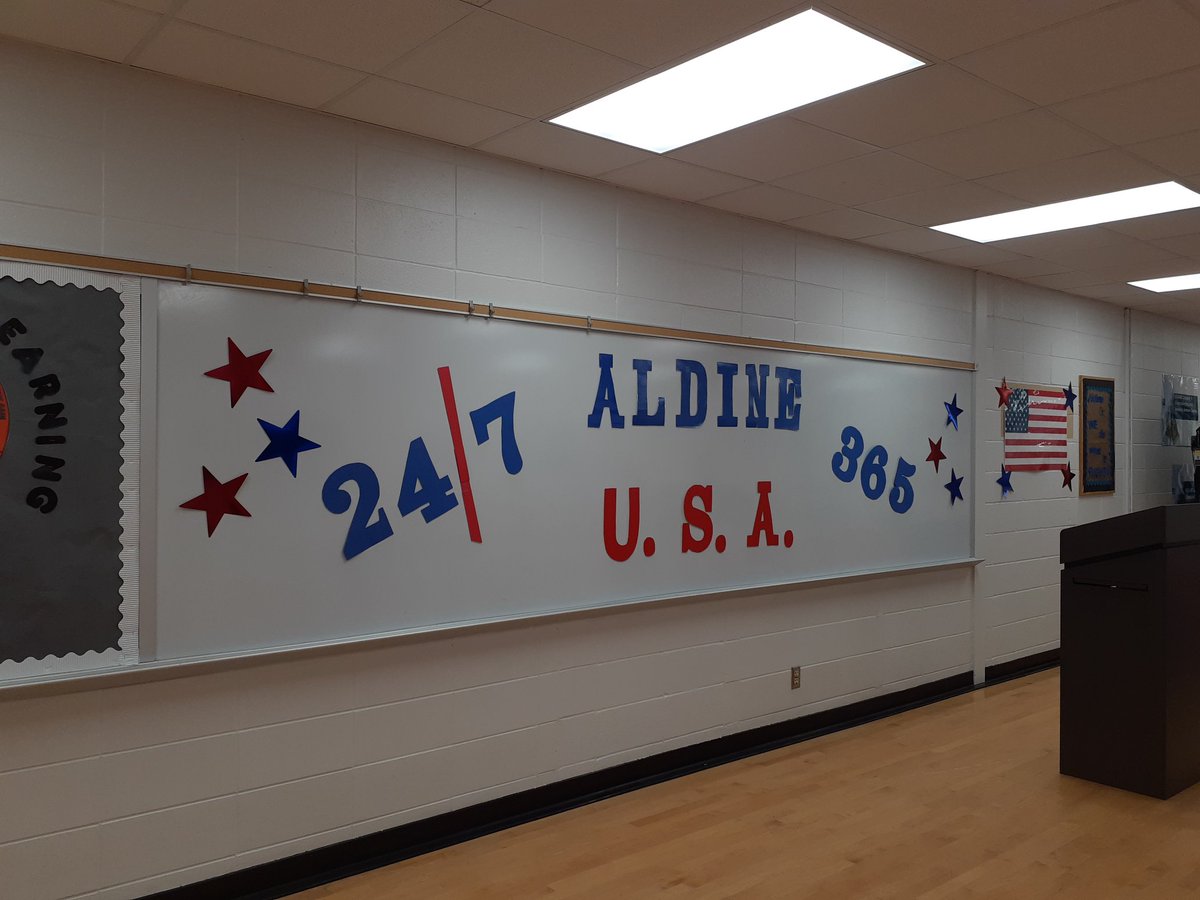 AldineHS_AISD's tweet image. Celebrating our Veterans! #AldineProudMustangStrong #Military
#ServiceStrong #AldineForward 🇺🇲🇺🇲