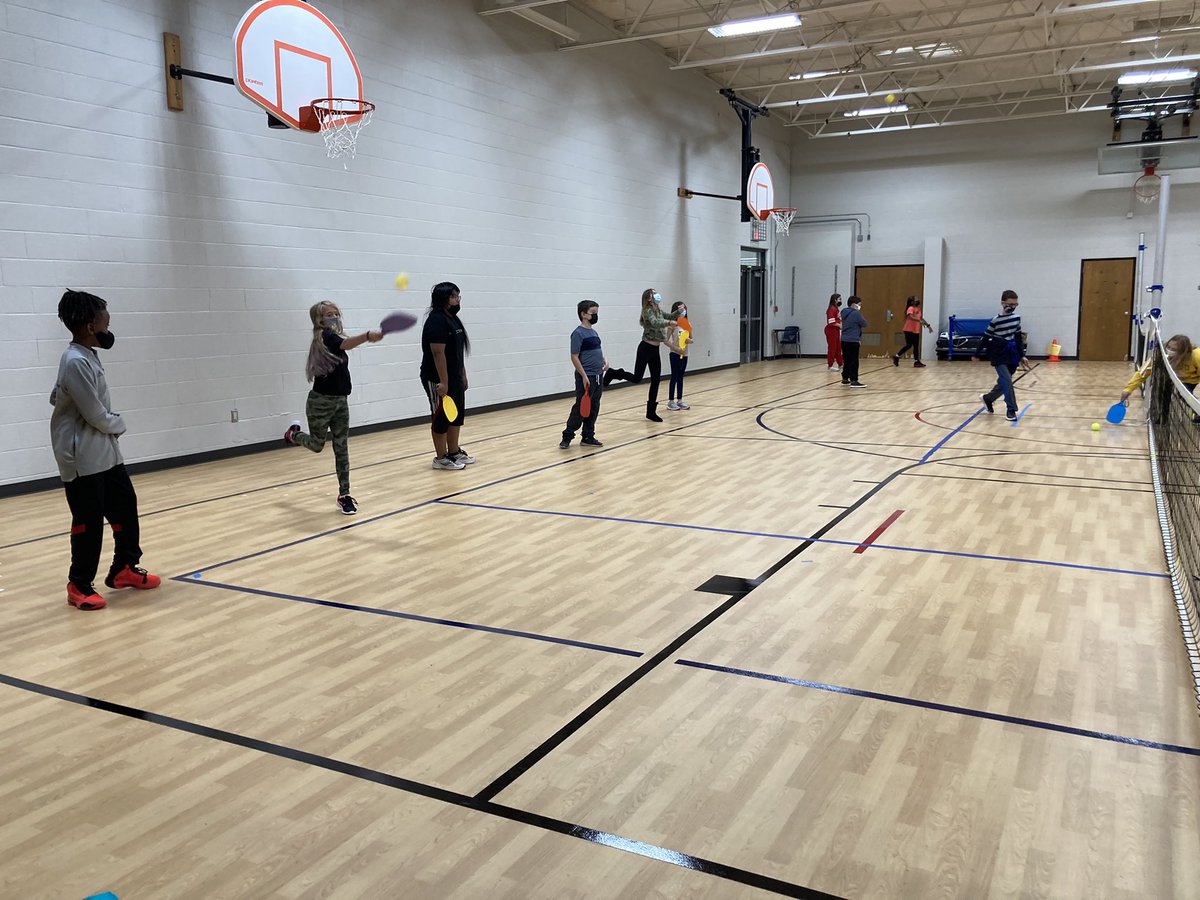 emzhaines's tweet photo. Who doesn’t like a bit of pickleball?!?!  Ss putting their skills to the test with a bit of game play. #PhysEd @USAPickleball https://t.co/KVDSKTLCPO