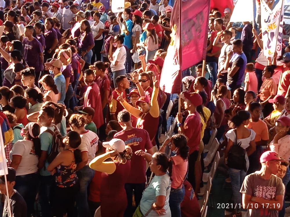 DariannySolano's tweet photo. Juntos Podemos
#PrimitivoCedeñoTieneConQue https://t.co/p6w6vaImij