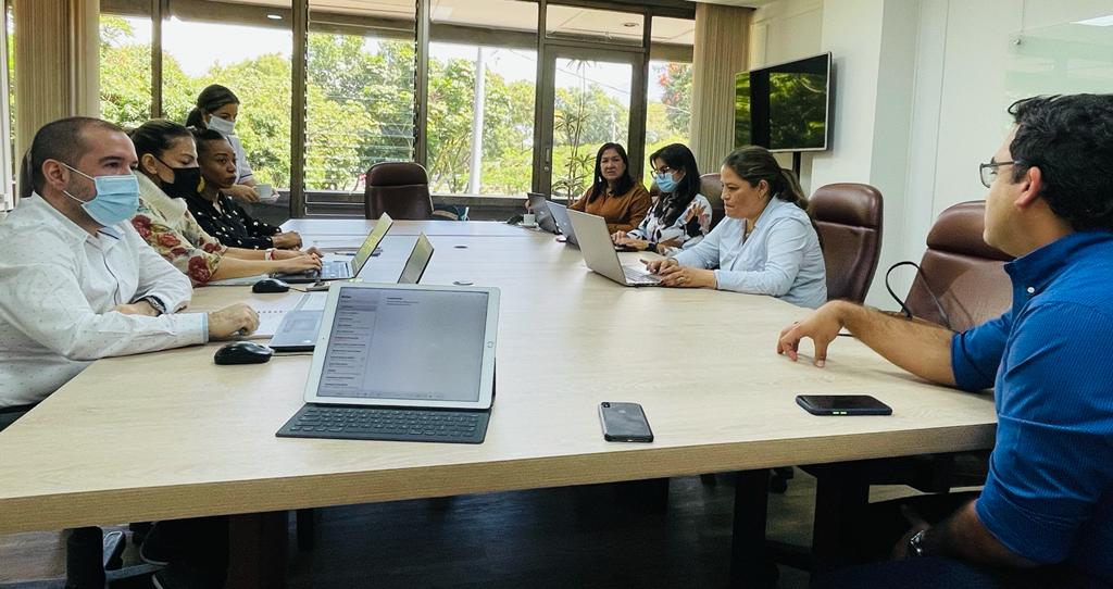 PS_Proyectos's tweet image. Hoy los saludamos desde Antioquia, en mesa de trabajo y diálogos para la transformación con equipo de @PS_Proyectos  y Comfamiliar @ComfamiliarAnt