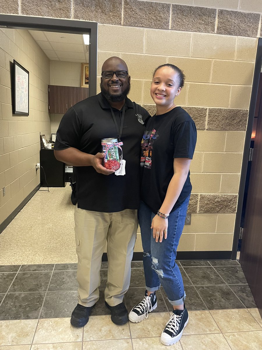 Happy Veteran’s Day to these AMAZING teachers who served! #LeamanStudentCouncil recognized them by telling their story on the announcements, a small gift of gratitude, and a handmade patriotic wind sock to hang on their doors! 
<a href="/LeamanJH/">Leaman Junior High</a> <a href="/LamarCISD/">Lamar CISD</a> <a href="/MichaelSemmler/">Michael Semmler</a>
