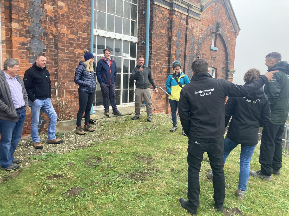 First site visit in ages deserves my first tweet in ages. A trip up to the Isle of Axholme to Dirtness pump station and surrounding network. All part of the rationalisation work with the IDBs to improve efficiency, make the system affordable and lower #carbonemissions