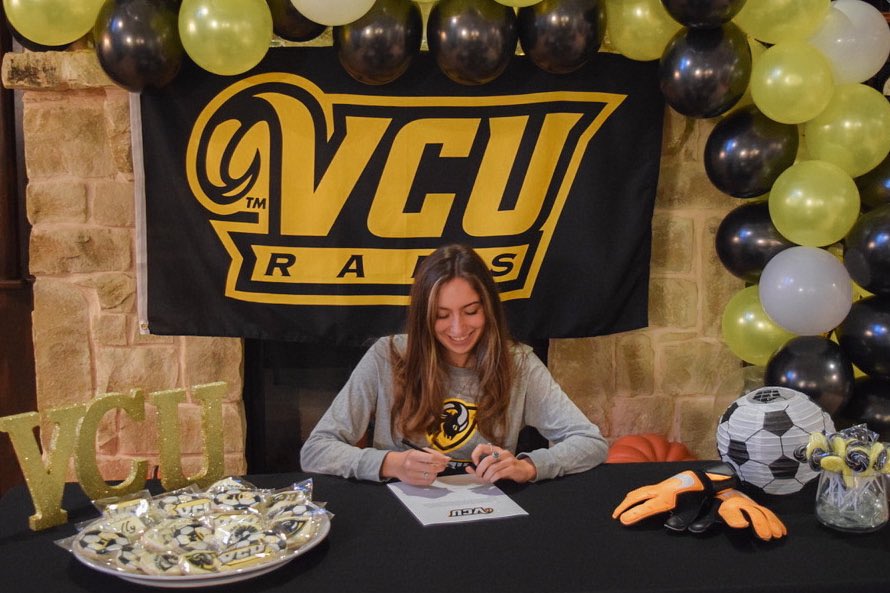 LillyHeit's tweet photo. it’s official. so happy to have signed with @VCUWomensSoccer can’t wait for the next four 🖤💛 https://t.co/kArUvX3LKN
