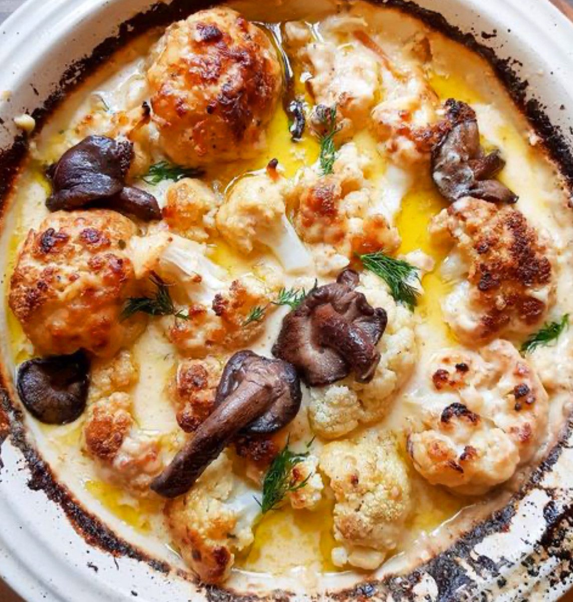 sunheebrand's tweet photo. Nothing says comfort like a cauliflower cheese. Why not try this Korean style creamy kimchi cauliflower and shiitake mushroom cheese! 🫕 

#cheese #korean #cauliflowercheese #cauliflowerrecipes #creamy #creamcheese #cream #cheeselover #koreanfood https://t.co/151kBIoFSO