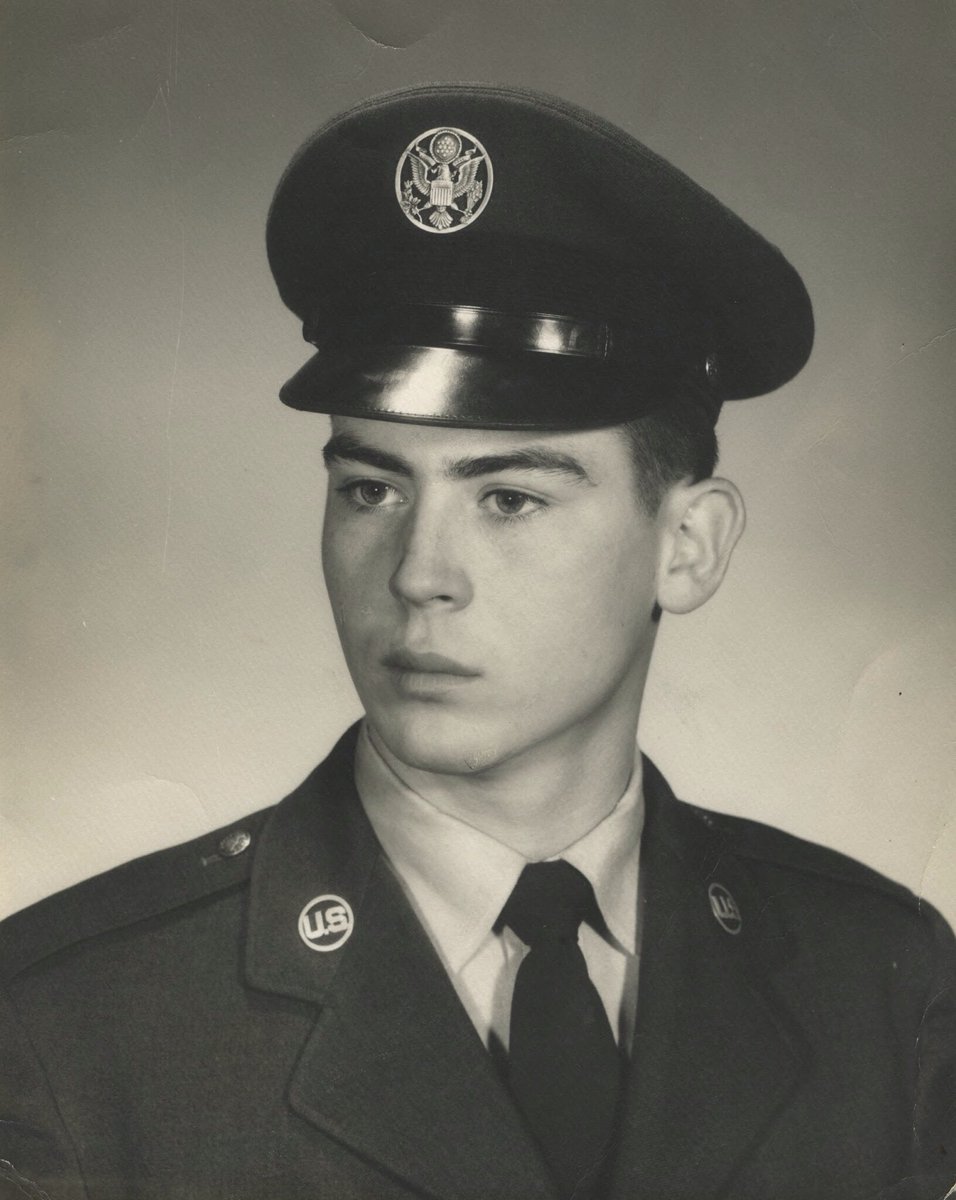RealYancyButler's tweet photo. Happy Veterans Day! Thank you for your service to ALL the men and women who serve. LOVE this photo of my Father in the Air Force back in the day❤️⠀
⠀
#JoeButler #VeteransDay https://t.co/wmtw5yvZao