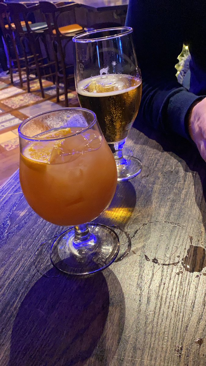 Couple of drinks before watching <a href="/rickygervais/">Ricky Gervais</a> tonight, well deserved night off 🕺🏼🥂