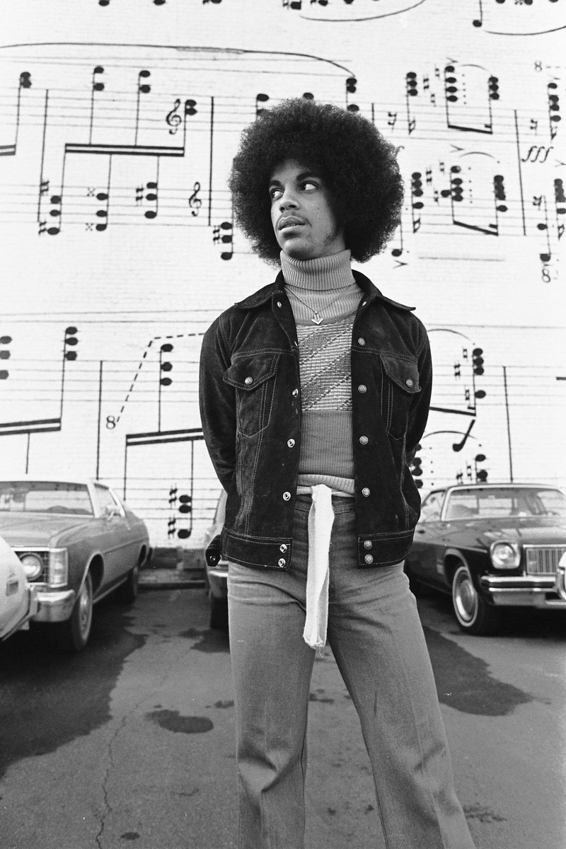 Glitterbox's tweet photo. Prince photographed by Robert Whitman in Minneapolis, 1977... https://t.co/G6hzPTD629