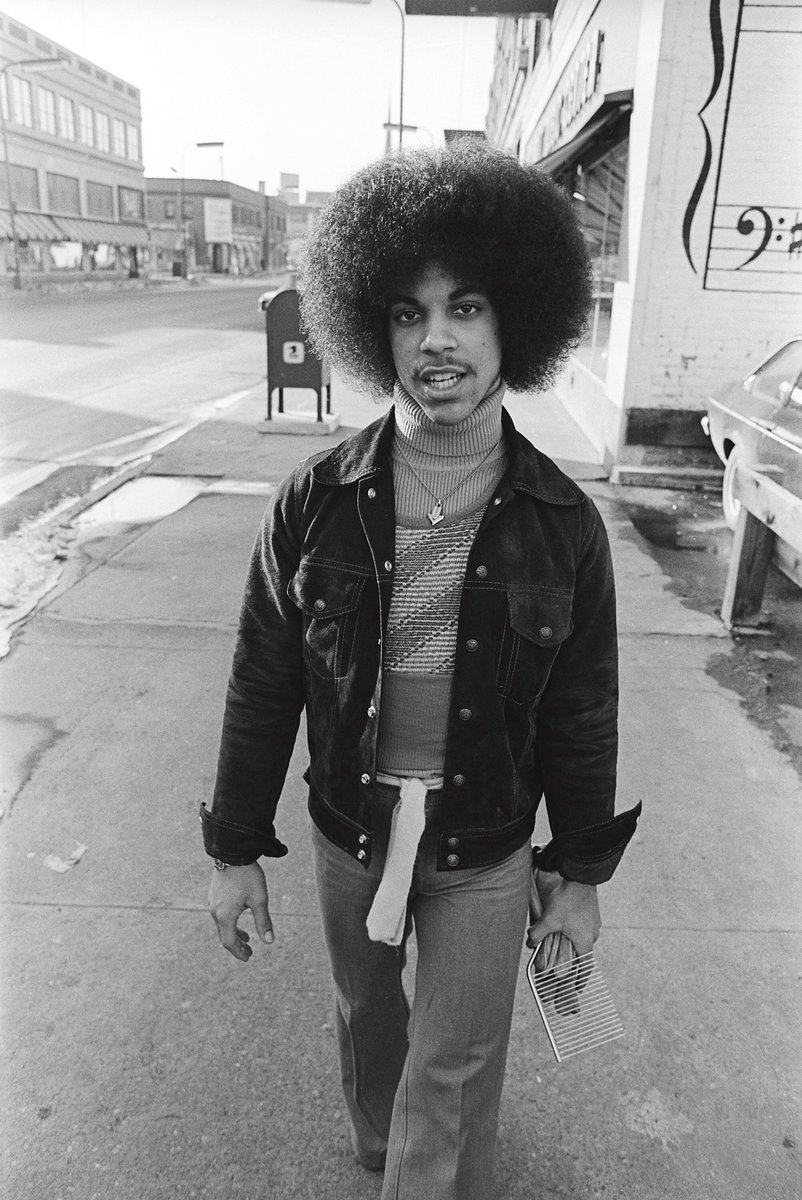 Glitterbox's tweet photo. Prince photographed by Robert Whitman in Minneapolis, 1977... https://t.co/G6hzPTD629