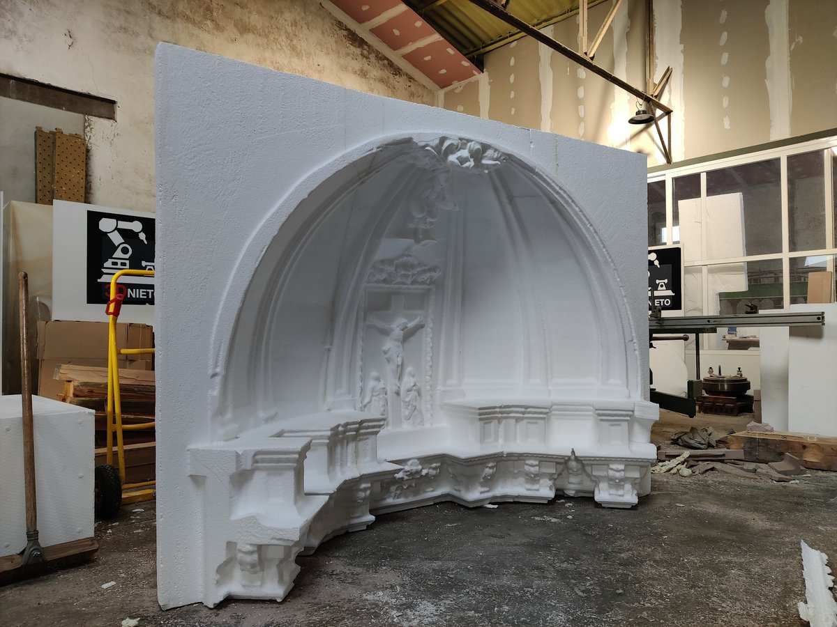 3DNieto's tweet photo. Queremos presentaros uno de nuestros últimos trabajos. En colaboración con @EXarchitects, hemos elaborado en #Poliestireno la replica del @Monasterioucles instalado en la catedral de Cuenca. Esperamos que os guste #3DNieto #3D #Fresado #CNC https://t.co/jkeHCyMsZM