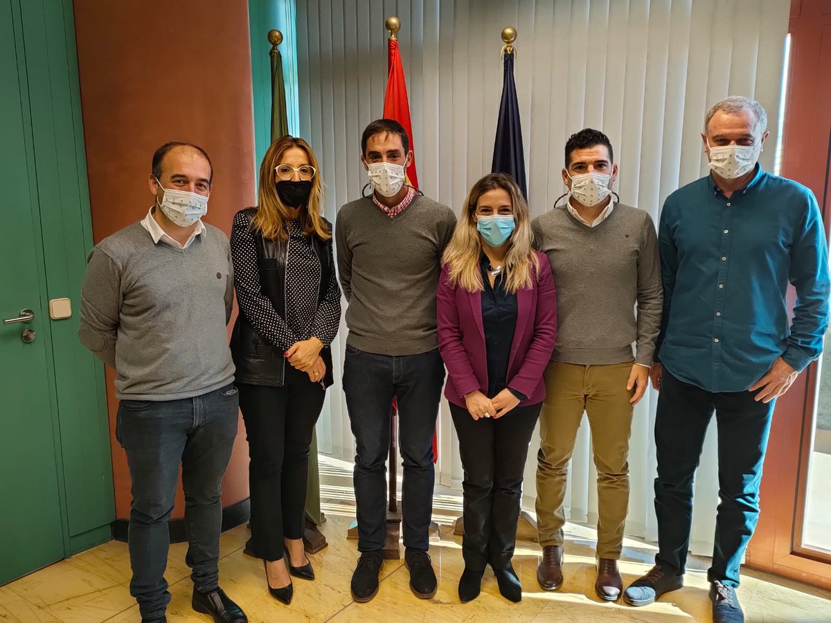 asadipre's tweet photo. ASADIPRE trata la Problemática de  Centros Rurales y SemiD,  en reunión mantenida con Dª Olaia Abadía García (Secretaría General de Educación y Formación Profesional) y Dª Almudena García Rosado (Dirección General de Atención a la Diversidad, Participación y Convivencia Escolar) https://t.co/ljgQ7DvWrr