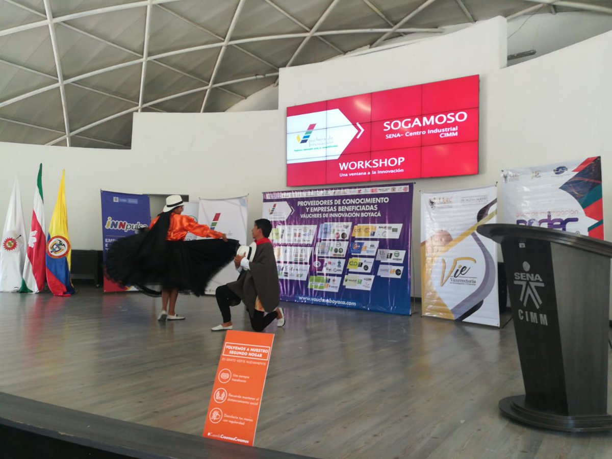 IGinnoa's tweet photo. #EnEsteMomento  | En el Sena Sogamoso están nuestros empresarios del Programa Váucher de Innovación, exponiendo los resultados del programa.
Allí encuentras Innovación, Conferencias y Danza. Acompáñanos y apoya a los empresarios de la Provincia Sugamuxi, así #BoyacáSeTransforma https://t.co/s4FKzlqUaa