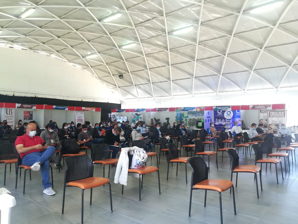 IGinnoa's tweet photo. #EnEsteMomento  | En el Sena Sogamoso están nuestros empresarios del Programa Váucher de Innovación, exponiendo los resultados del programa.
Allí encuentras Innovación, Conferencias y Danza. Acompáñanos y apoya a los empresarios de la Provincia Sugamuxi, así #BoyacáSeTransforma https://t.co/s4FKzlqUaa