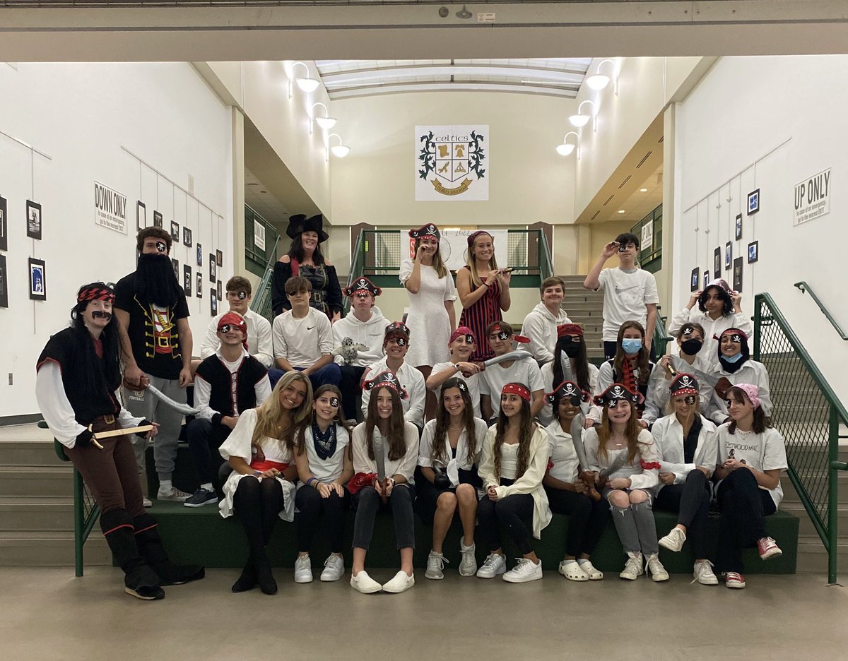 DJHS_CAP's tweet photo. Here are the winners of our Halloween Costume Contest!

Best Advisory: Krueger 
Best Mentors: Clark
Best Teacher: Longwell 

Great job everybody! We had so much fun and participation this year😁 https://t.co/lK341hqvYp