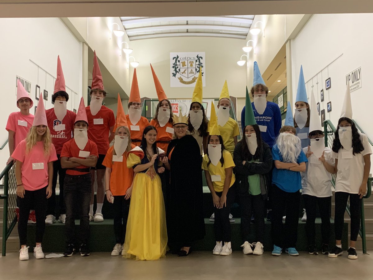 DJHS_CAP's tweet photo. Here are the winners of our Halloween Costume Contest!

Best Advisory: Krueger 
Best Mentors: Clark
Best Teacher: Longwell 

Great job everybody! We had so much fun and participation this year😁 https://t.co/lK341hqvYp