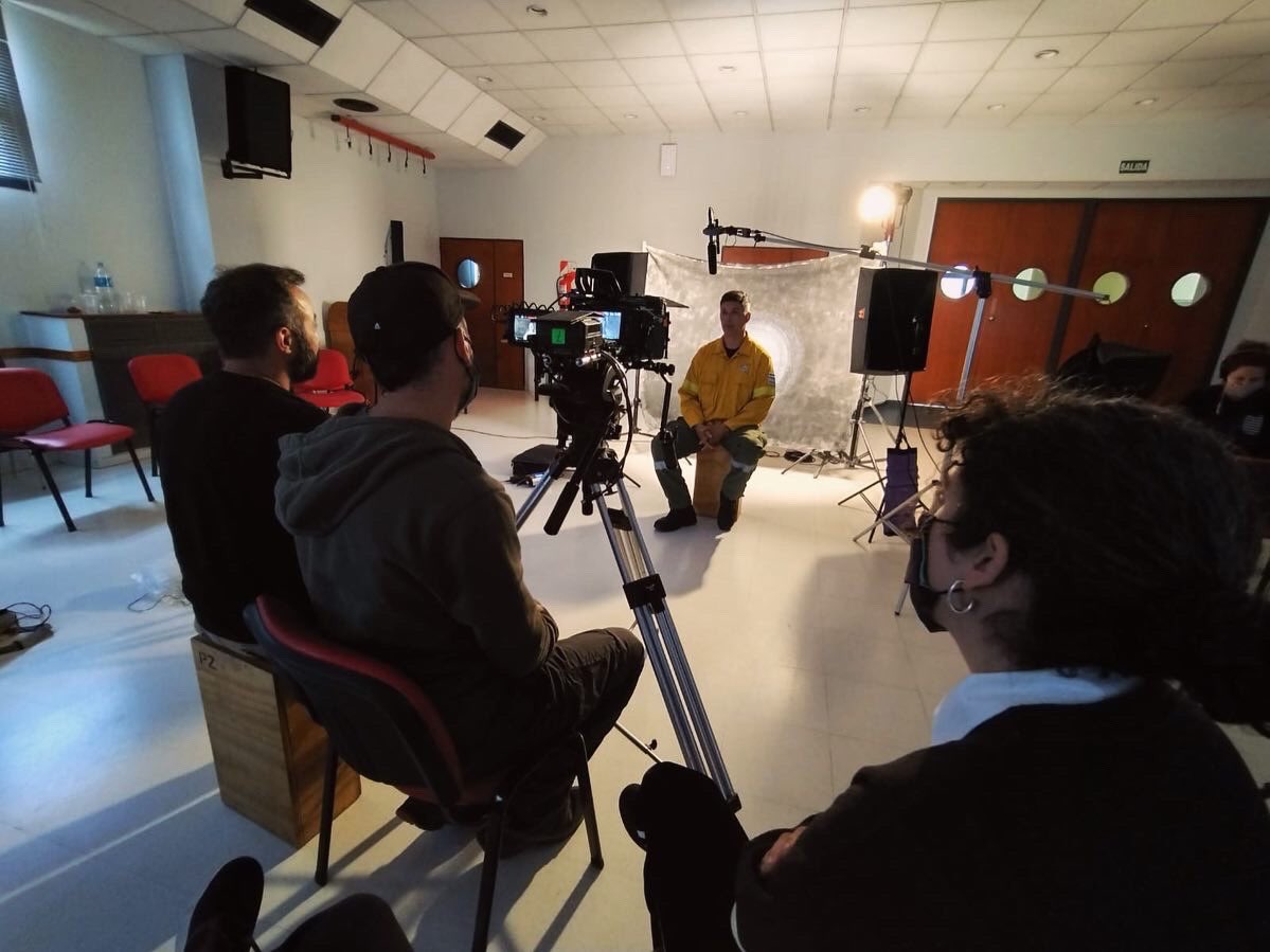 martinturnes's tweet photo. 🎥#DiariodeRodaje
🎬 @ElHachaFilm
💡Jornada 309 ~ Etapa 3 Jor 09
🔥 dir @romerodh asist @ale_rath prod @puentefilms
#cineargentino #cine #direcciondefotografia #dop #irfilm #cineir #infrared #infrarojo #BMPocket4K #LeicaR https://t.co/RqpTqs8sJk