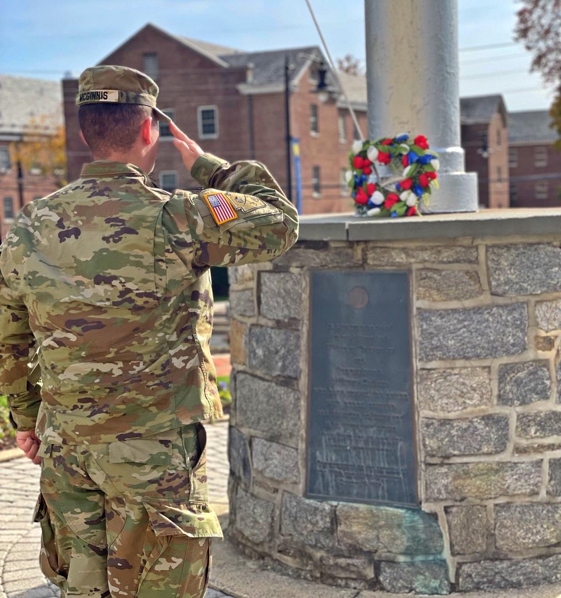WidenerUniv's tweet photo. We honor the service, leadership &amp; sacrifice of our PA Military College / @wideneralumni who have worn the uniform &amp; answered the call 🇺🇸 

That proud legacy continues today with our @DauntlessRotc, which held a wreath laying ceremony on campus for #VeteransDay

@ArmyROTC #ROTC https://t.co/VqdB6GzODp
