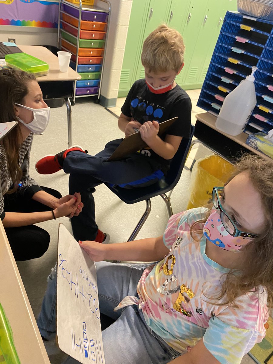 SolleyAACPS's tweet photo. Students in @miss_morrow_’s second grade class are sharing different strategies they used to solve the Pose a Problem using base ten blocks & drawing rods and cubes. @AACPS_PK5Math #studentdiscourse #mathmatters #solleystrong https://t.co/ajp4jtochg