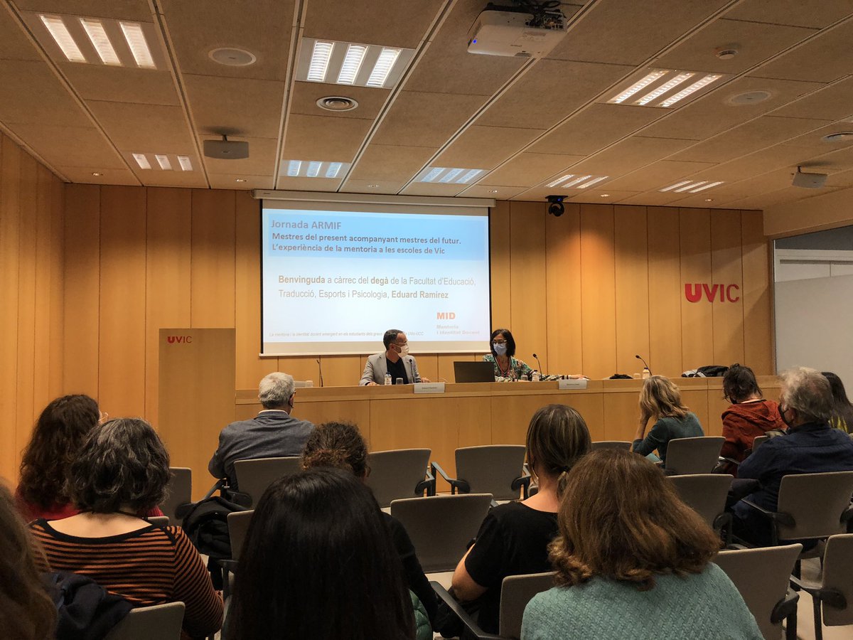 <a href="/eduramirez3/">EduR</a>: “Cal una estreta vinculació entre l’entorn professional educatiu a través del treball de compartir mirades per tal que escoles i universitats construïm coneixement”. 

<a href="/UVic_FETEP/">FETEP - UVic</a> <a href="/i_docent/">Mentoria i Identitat Docent</a> <a href="/ProgramaMIF/">Programa MIF</a>