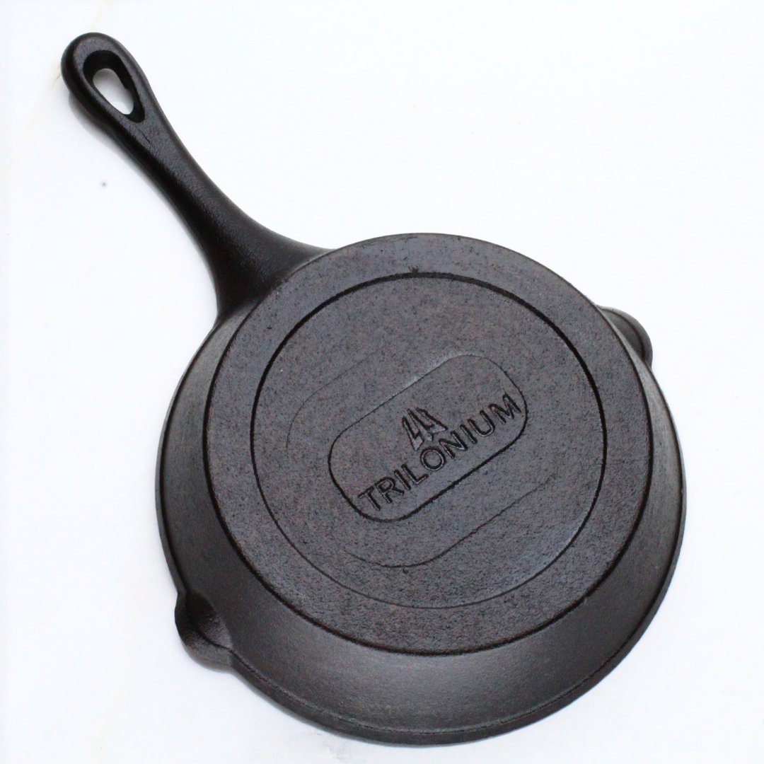 trilonium's tweet photo. The perfect 8" light weight cast iron skillet for your breakfast eggs.
This is the Trilonium Sleek 8" skillet.
#breakfast #breakfastpan #castironskillet #omlette #friedeggs #bullseye #porchedegg #scrambledeggs #eggsforbreakfast #eggetarian #foodiesofinstagram #foodiesoftwitter https://t.co/cDpciQwpsw