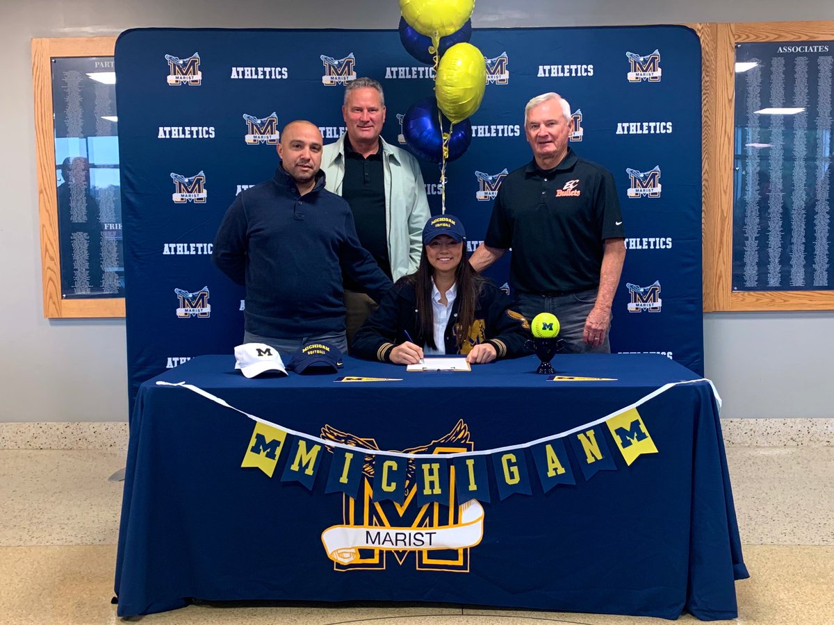 AveryFantucci's tweet photo. It’s in writing! So excited. Go blue💙💛 @Marist_Softball @ecb18uSchnute @umichsoftball https://t.co/ucMwNFUVo5