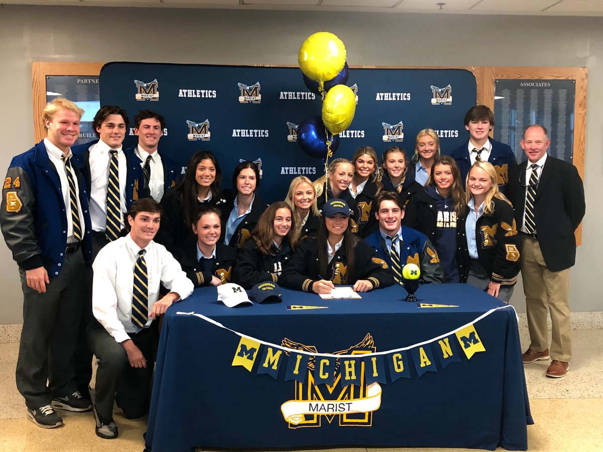 AveryFantucci's tweet photo. It’s in writing! So excited. Go blue💙💛 @Marist_Softball @ecb18uSchnute @umichsoftball https://t.co/ucMwNFUVo5
