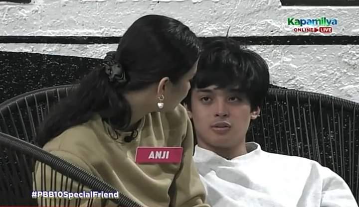 aesthetearies's tweet photo. Does it ever drive you crazy? Just how fast the night changes.

When an introvert meets an extrovert AAACCCKKKSJSHWSNSK

#AshTan #KyJi KYJI JUSTBREATHE https://t.co/vXXpJgmysy