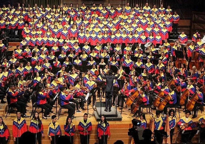 mippci_ven's tweet photo. #NotiMippCI 📰🗞| Sistema Nacional de Orquestas y Coros Juveniles e Infantiles de Venezuela busca alcanzar récord Guinness. Lea más ⏩ https://t.co/81npbjRPU4
#VenezuelaMusical https://t.co/6To3ZFwQuQ